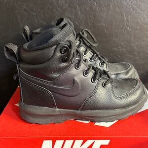 Nike Manoa LTR Boots